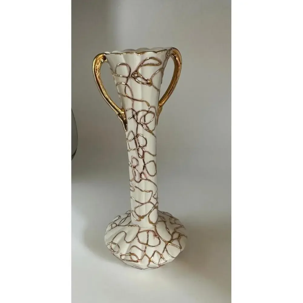 Lefton bud vase